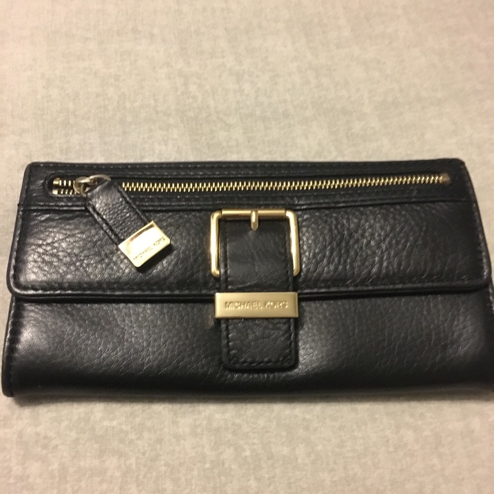 Michael Kors wallet